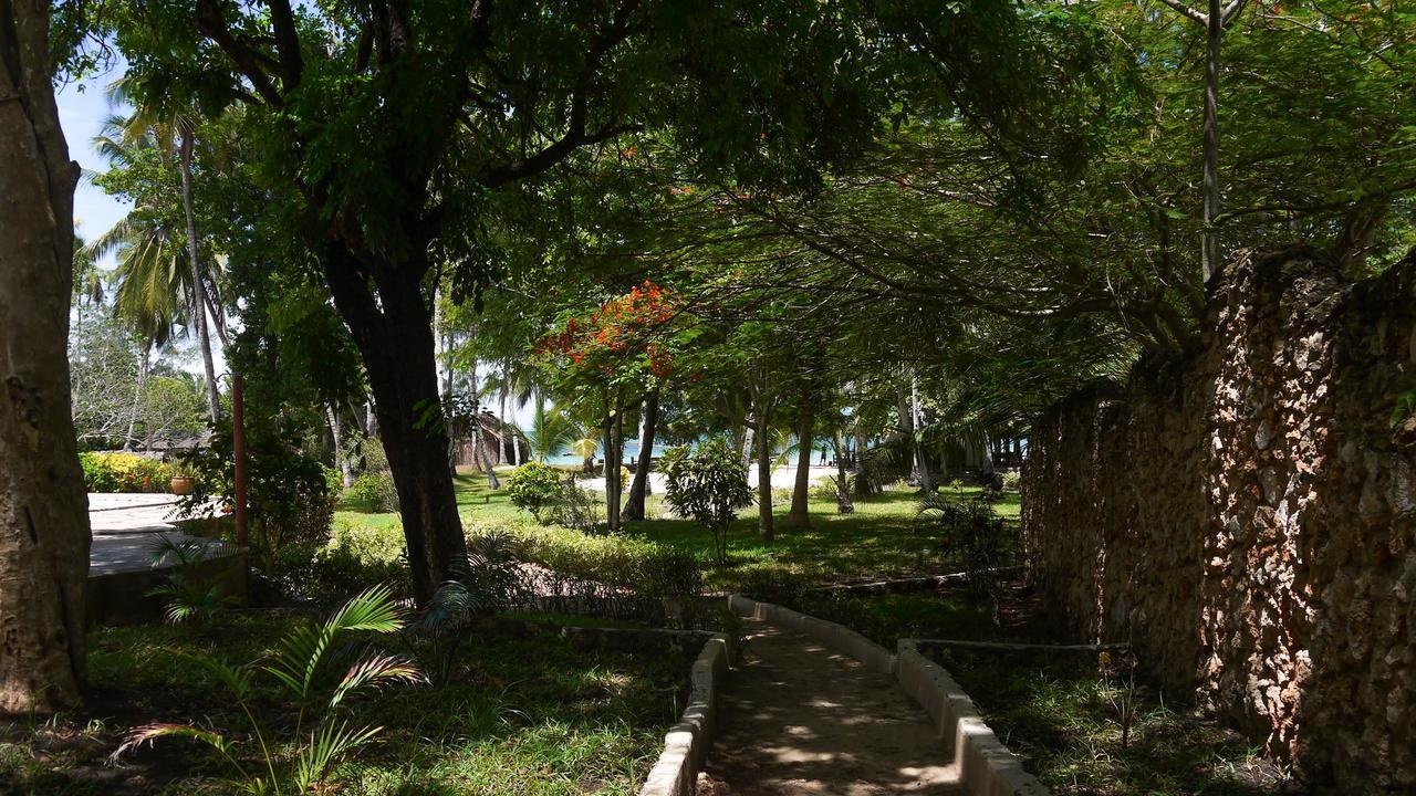 Hostel Soul Breeze Backpackers Diani Diani Beach Exteriér fotografie